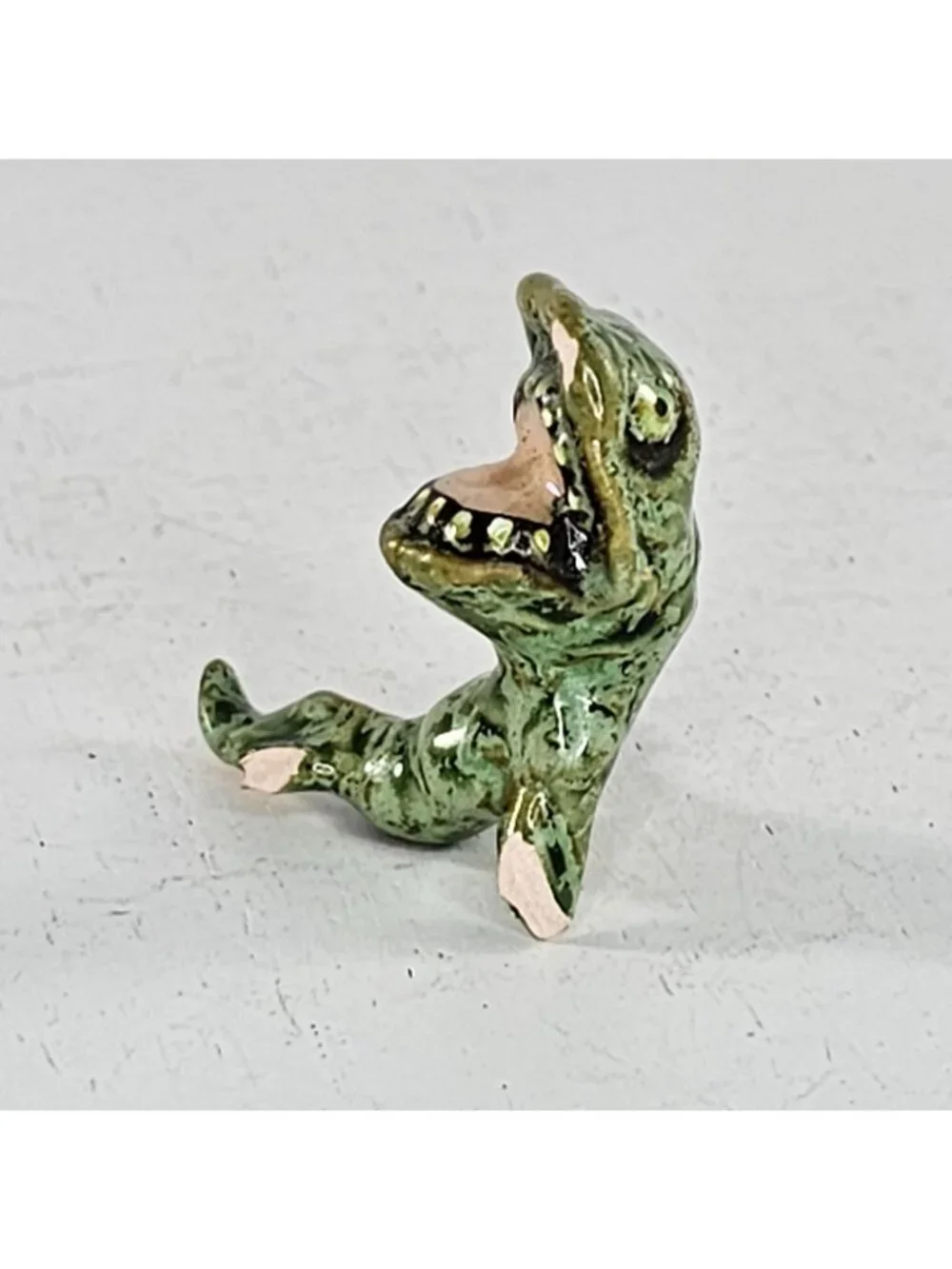 Hagen Renaker Little Horribles Strictly From Hunger Figurine #399 *FLAW